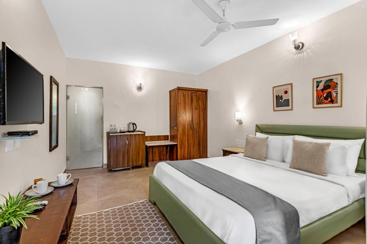 La Vaiencia Beach Resort, Morjim Buitenkant foto