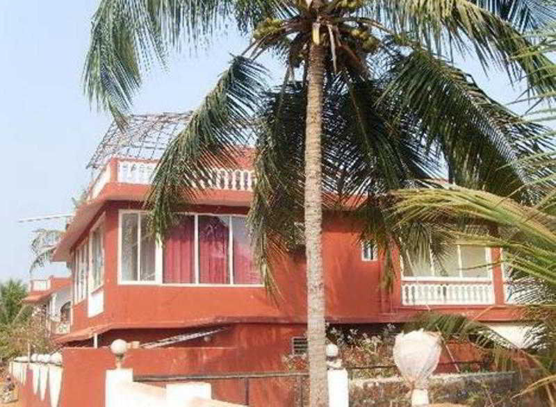 La Vaiencia Beach Resort, Morjim Buitenkant foto